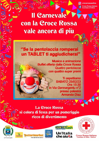 La Croce Rossa Italiana organizza la pentolaccia per i bambini.